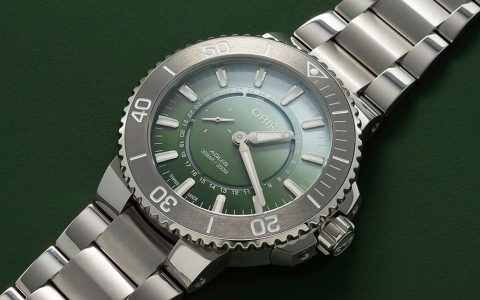 ORIS二度与瓦登海共同秘书处合作发行Aquis联名潜水表面盘和表背设计都有故事