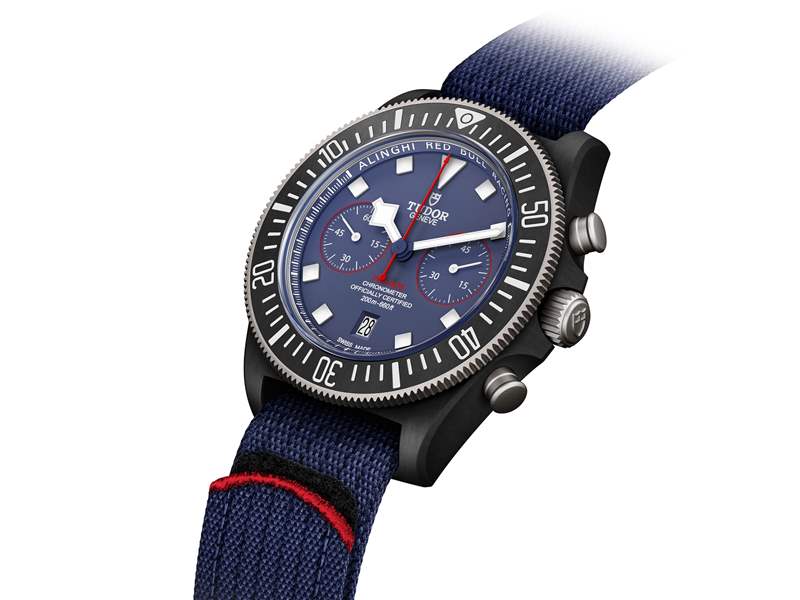 『新表』帝舵推出Pelagos FXD Alinghi Red Bull Racing Edition大三针腕表和计时码表：碳复合材料表壳，蓝白灰帆船色