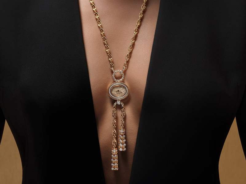 Piaget推出2枚高级珠宝手工坠饰时计：黄金工艺与宝石镶嵌