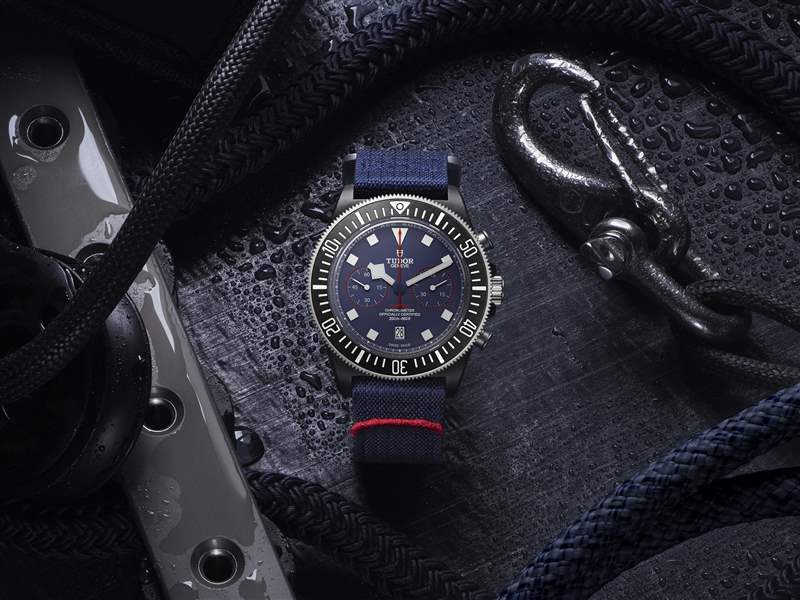 『新表』帝舵推出Pelagos FXD Alinghi Red Bull Racing Edition大三针腕表和计时码表：碳复合材料表壳，蓝白灰帆船色