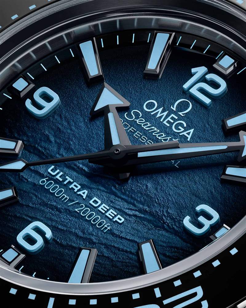 『新表』欧米茄推出8枚Seamaster 75th Anniversary Summer Blue海马系列75周年腕表：蓝色的变幻