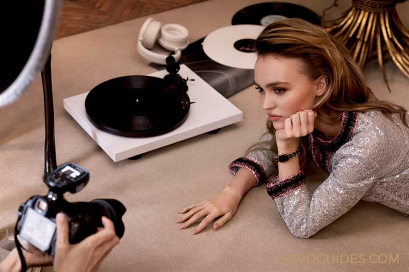 CHANEL - CHANEL Première腕表－原创款形象大使，为什么是Lily-Rose Depp？