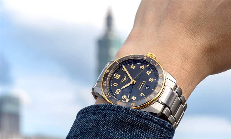 LONGINES - 为此地与彼时，都镀上Golden Hour：浪琴表Spirit Zulu Time，新增18K黄金细节