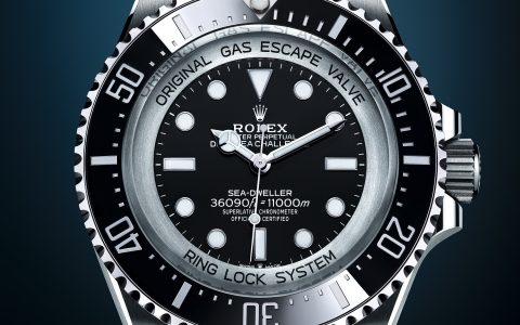 推出Oyster Perpetual Deepsea Challenge专业超深潜水腕表：11000米防水性能，首枚钛壳表