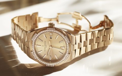 璀璨暖金光彩熠熠｜VACHERON CONSTANTIN Overseas 35mm自动上链腕表