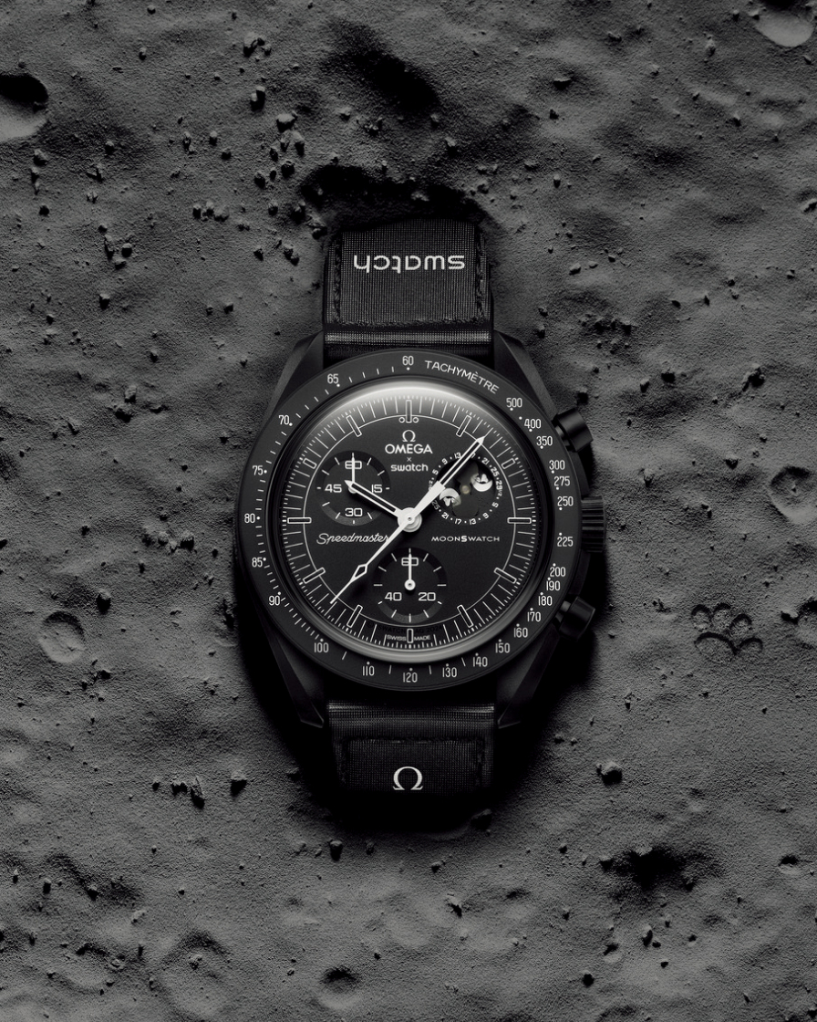 SWATCH黑化版Snoopy现身！ Misson to the Moonphase 「New Moon」将于4月8日正式开卖