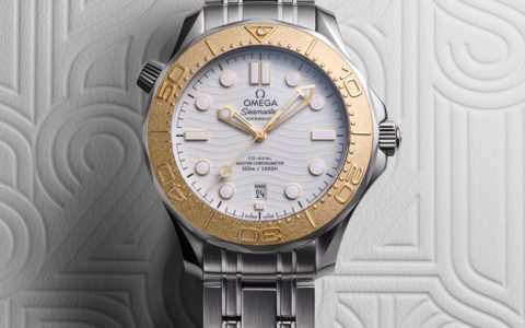 距离巴黎奥运开幕倒数一年,推出海马300m纪念腕表