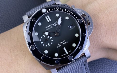 泰格豪雅Monaco系列55周年：全新英国赛车绿限量版计时码表致敬经典