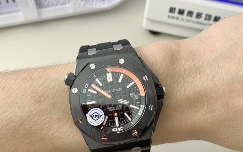 泰格豪雅Carrera系列新篇章：玫瑰金帆船计时码表的复古魅力